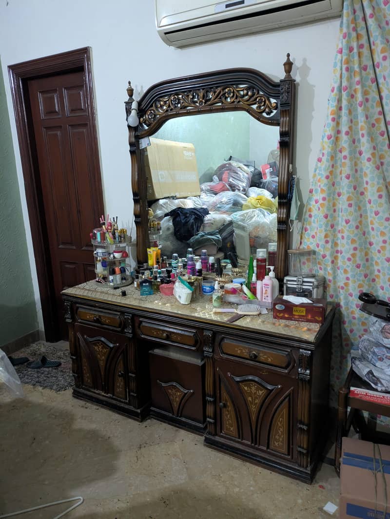 Dressing Table With Stool 0