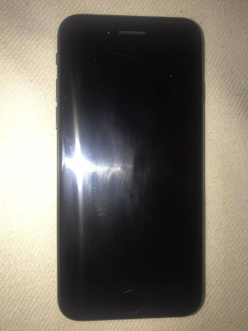 Apple iPhone 7 0