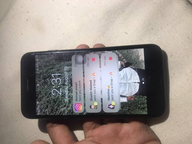 Apple iPhone 7 4