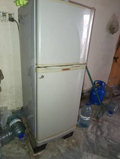Dawlance Refrigerator (Used) - Chilling and Freezing Perfect