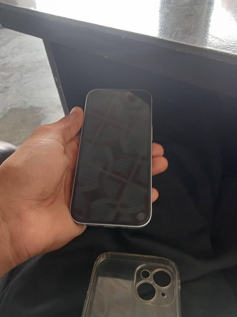 Apple iPhone 15 3