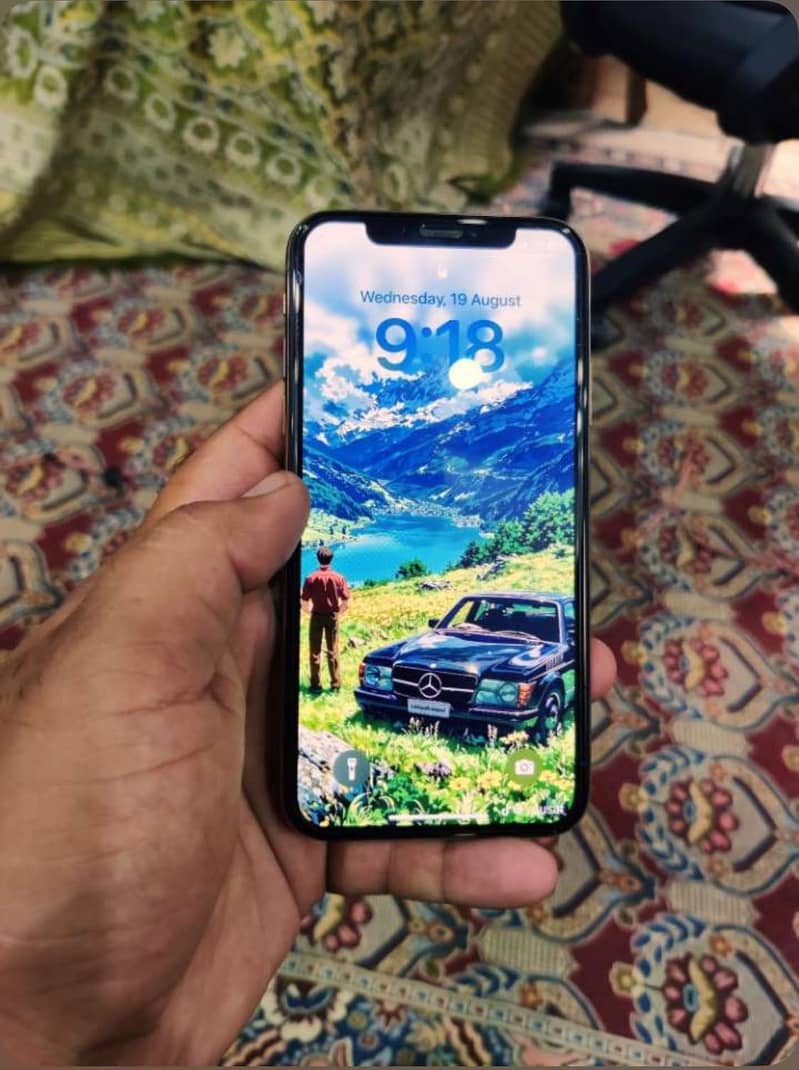 Apple iPhone XS 1