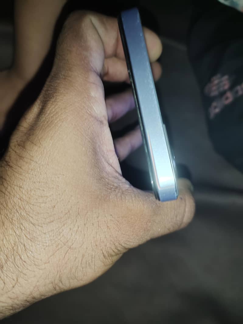 Realme C65 2