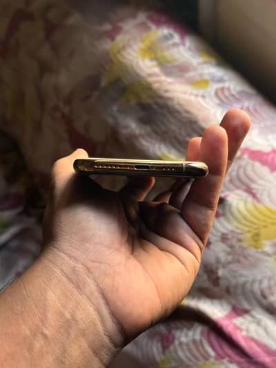 Apple iPhone XS