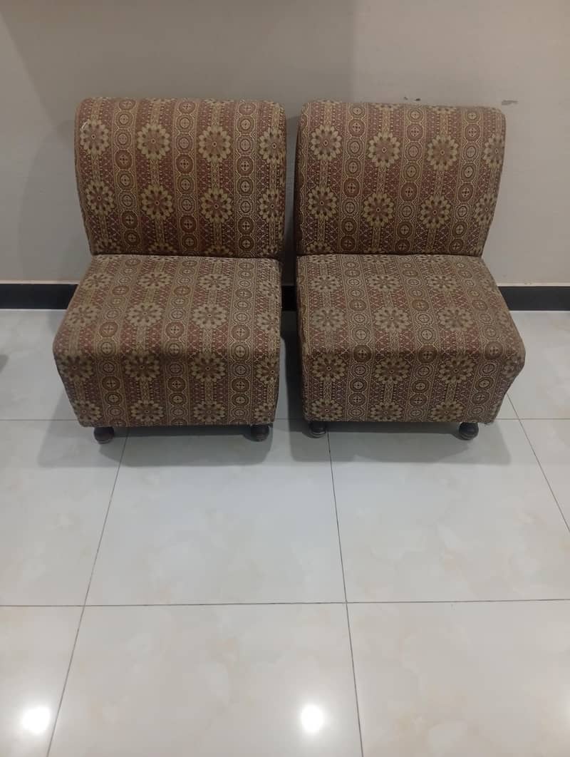 2 sofas for sale 0
