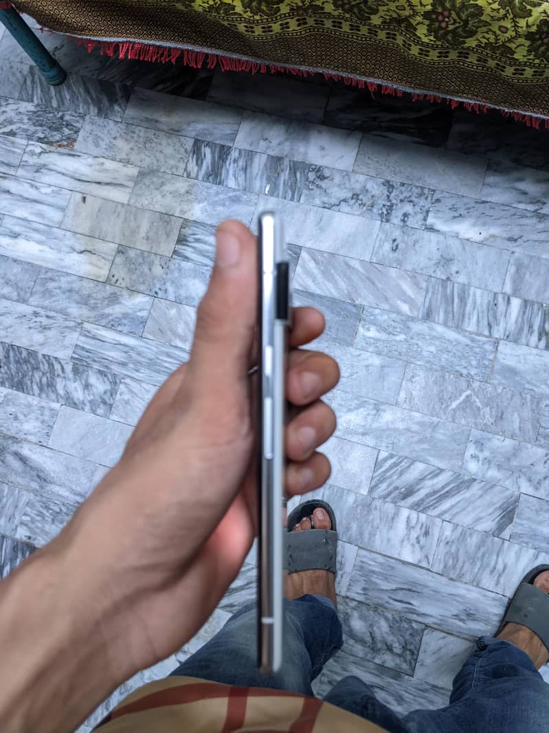 Google Pixel 6 Pro 9