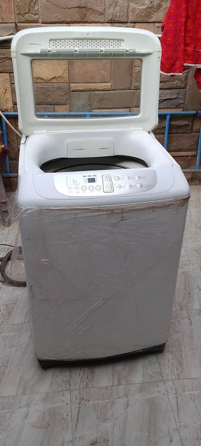 Samsung top load automatic washing machine.