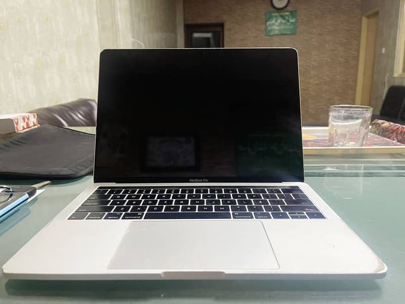MacBook pro 0