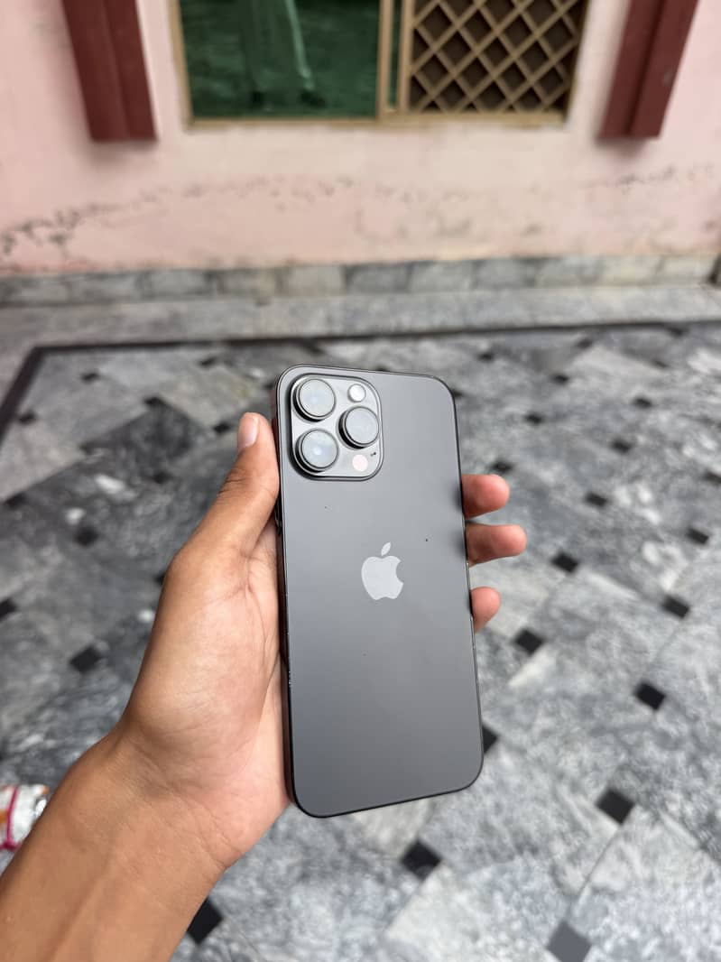 Apple iPhone 14 Pro Max 0
