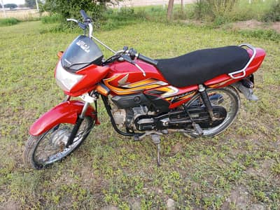 Honda pridor 2022 model red colour neat condition