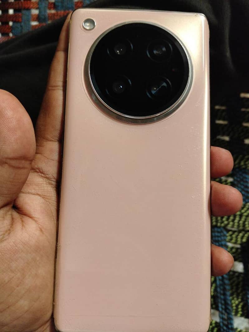Infinix Zero 40 1