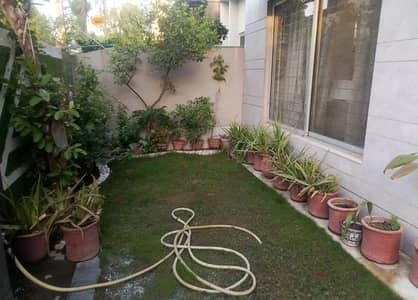 10 Marla House available for sale in DHA Phase 8 - Ex Park View, Lahore