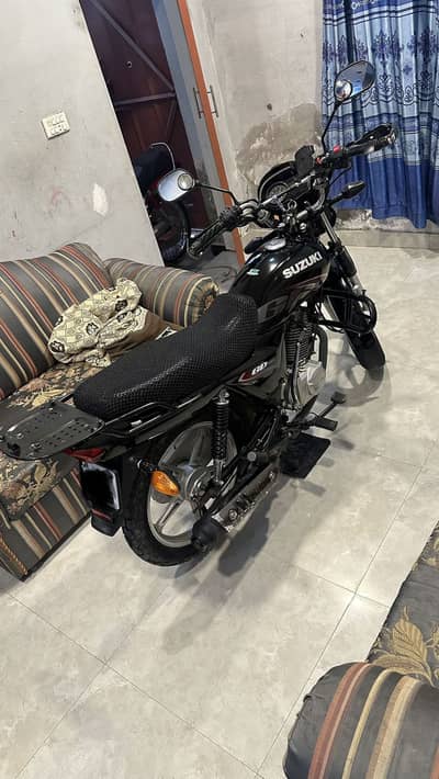 Suzuki GD 110s — 2022 Model | Black | Immaculate Condition