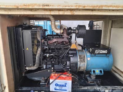 SDMO J44
