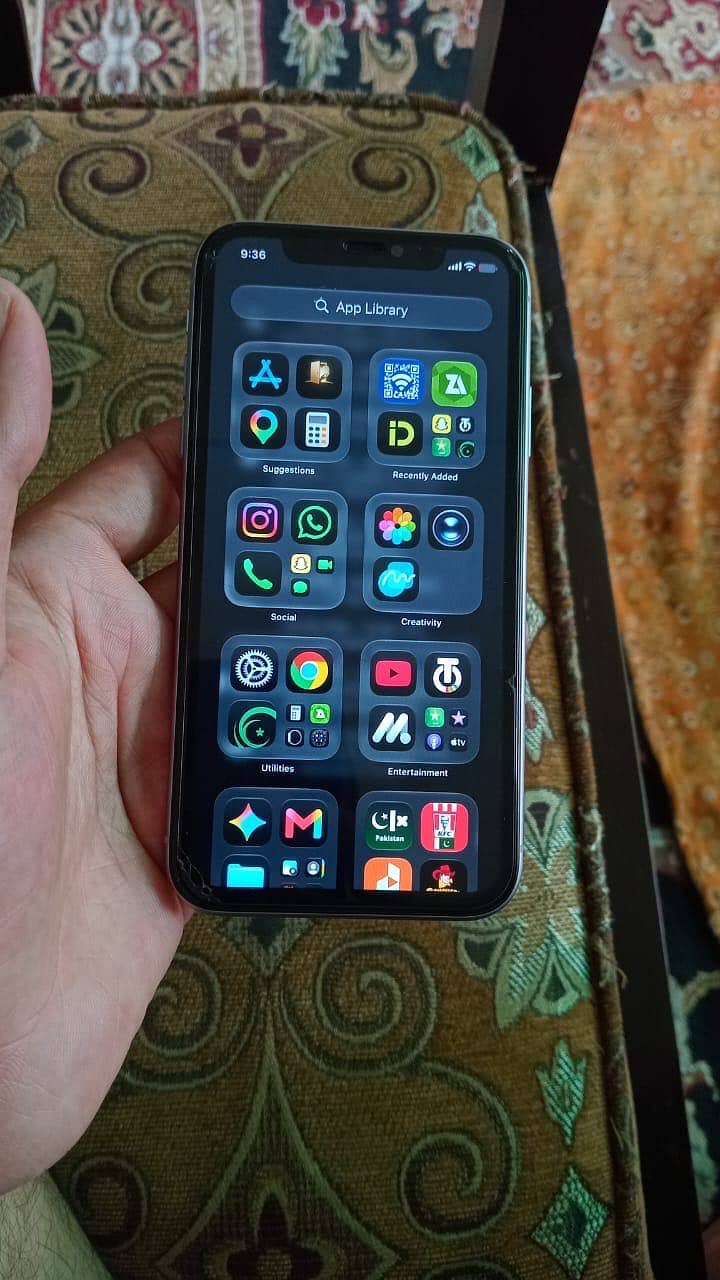 Apple iPhone 11 6