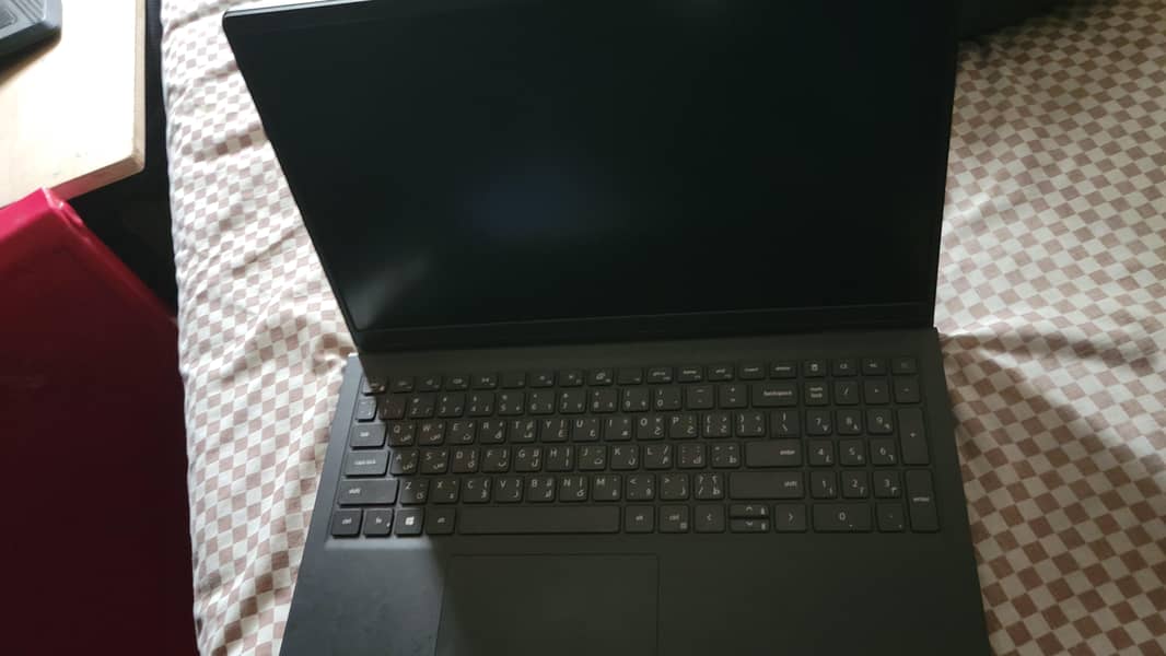 Dell Vostro 3510 1