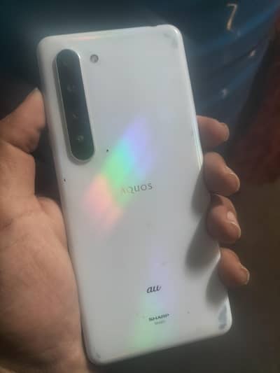 Sharp Aquos R5G