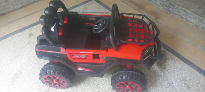 Brand new 4month very slightly used.