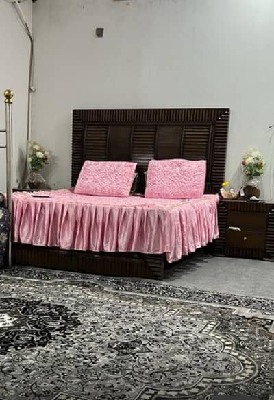 King size bed with 2 side table and dressing table