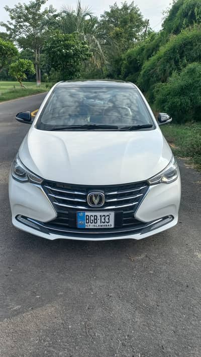 Changan Alsvin 2025 lumiere Black edition