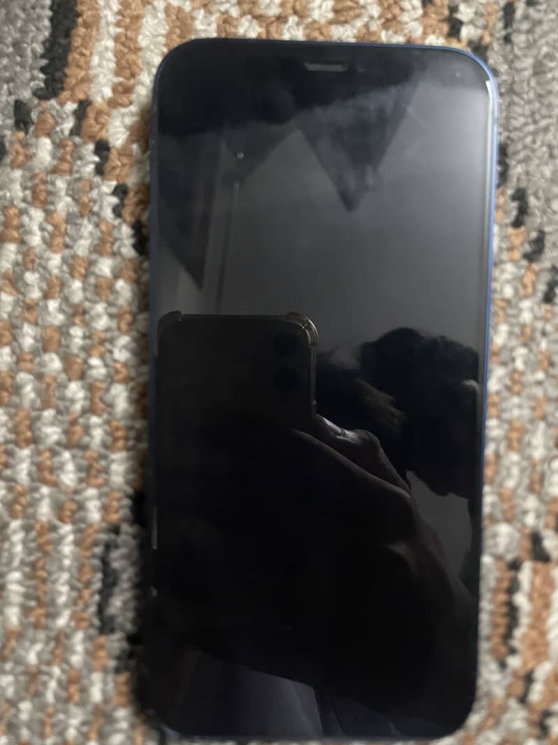 Apple iPhone 12 3