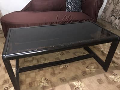 Set of 3 wood-glass drawing room tables