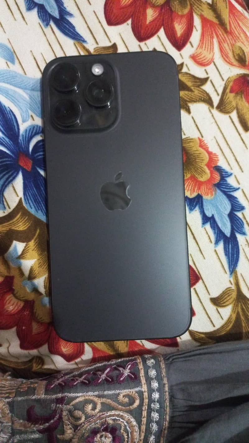 Apple iPhone 15 Pro Max 0