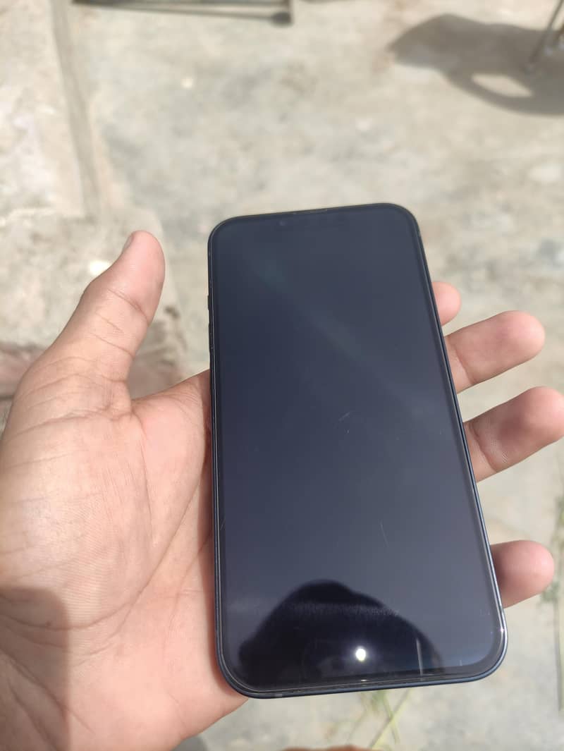 Apple iPhone 13 1
