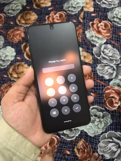 VivoY19s non pta exchange possible 7  warnty 6/128 box charger sath h
