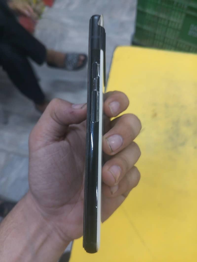Google Pixel 6a 3