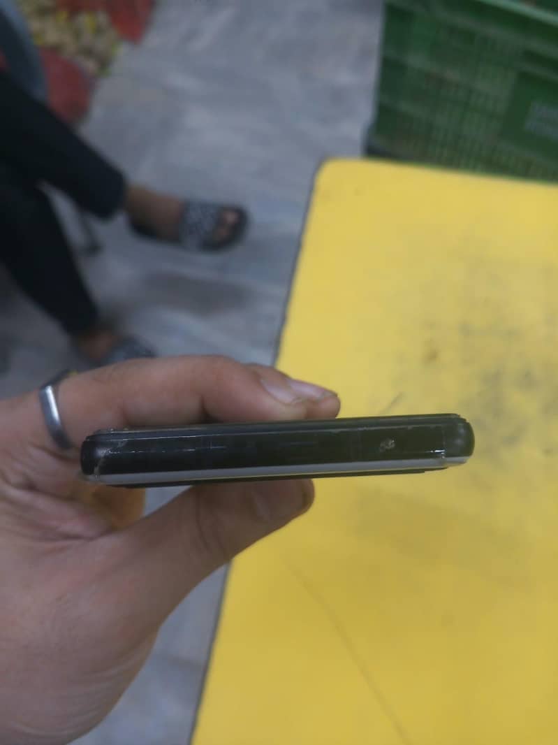 Google Pixel 6a 4