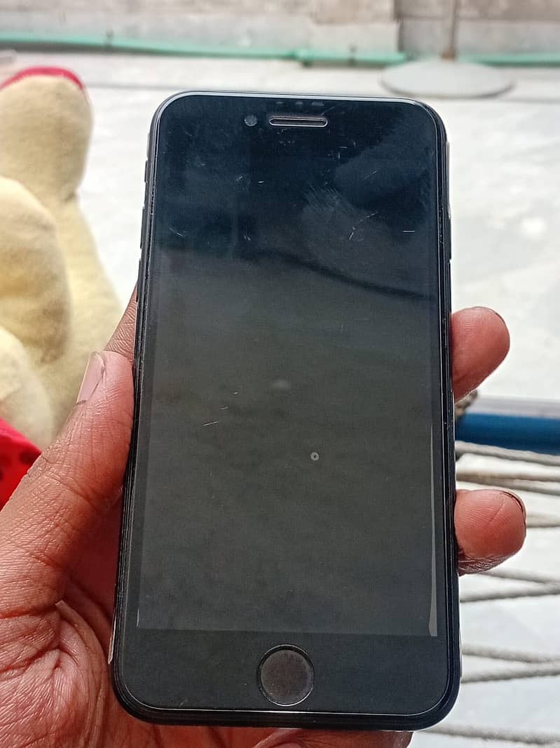 Apple iPhone SE 2 generation 1