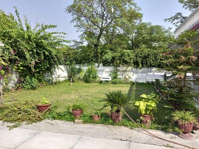 FOR RENT Livable 10-Bedrooms Double Storey House F_6/2