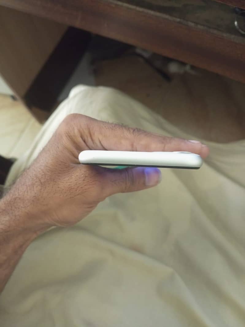 iphone 11 3