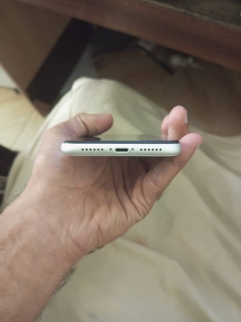 iphone 11 4