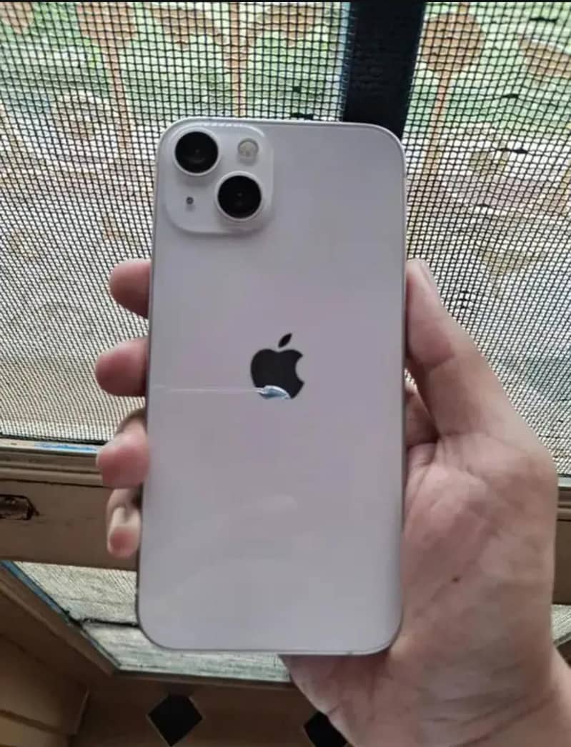 Apple iPhone 13 3