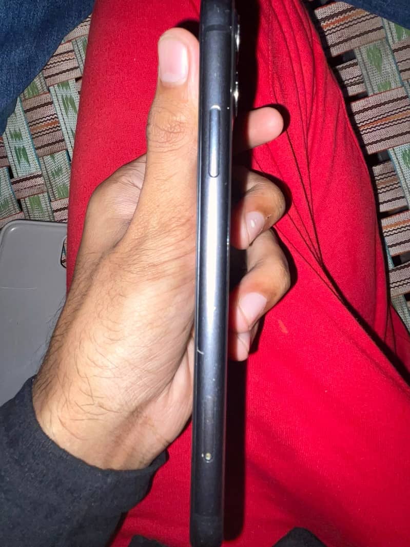 Apple iPhone 11 5