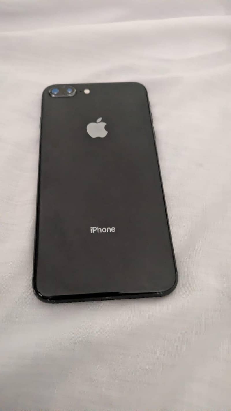 Apple iPhone 8 Plus 0