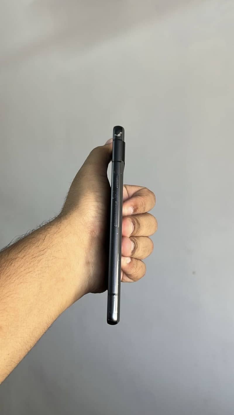 Google Pixel 7a 2