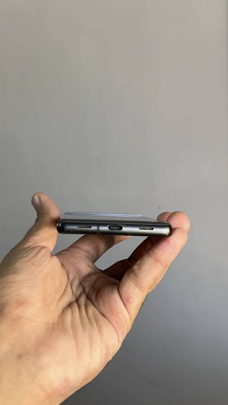 Google Pixel 7a 5