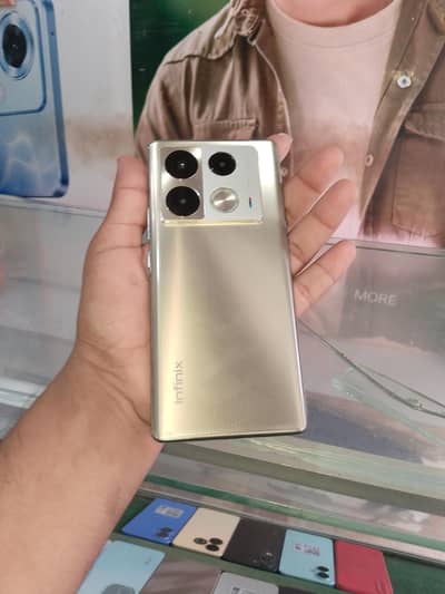 Infinix Note 40 Pro
