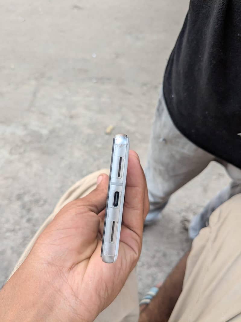 Google Pixel 7 3