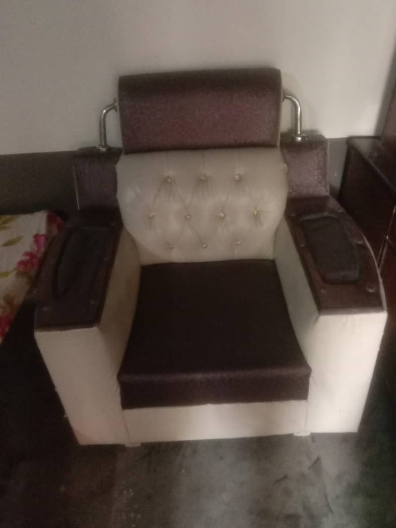 6 seater 2