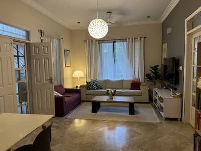 240 SQ YARDS SINGLE STOREY HOUSE AVAILABLE FOR SALE