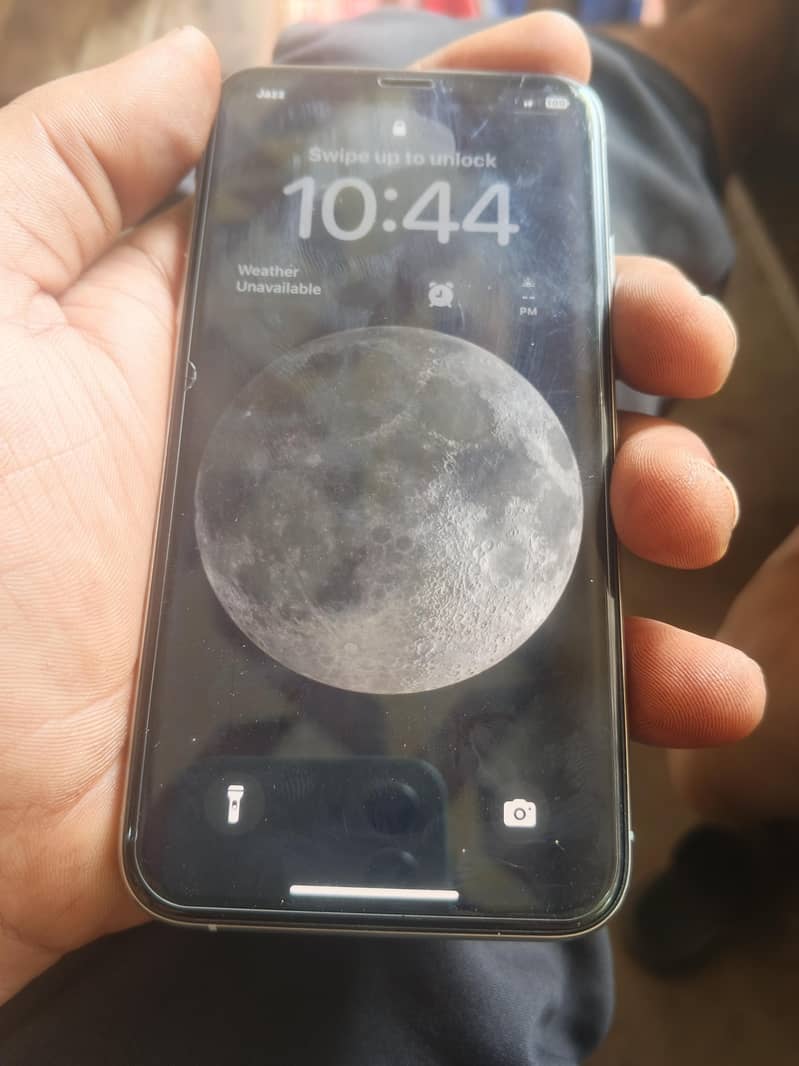 Apple iPhone XS 3