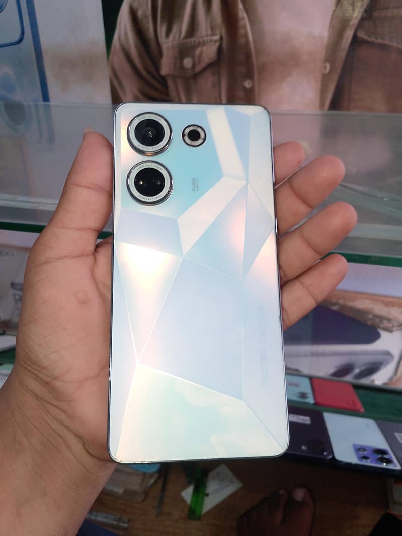 Tecno CAMON 20 0