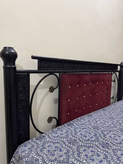 Kind size bed