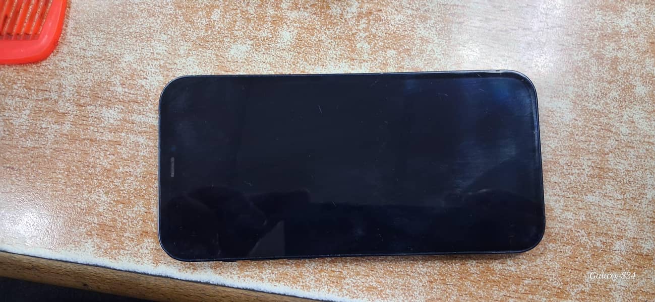 Apple iPhone 12 1
