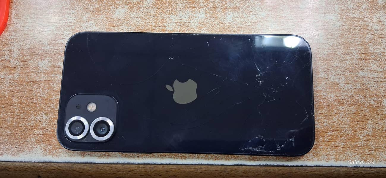 Apple iPhone 12 2