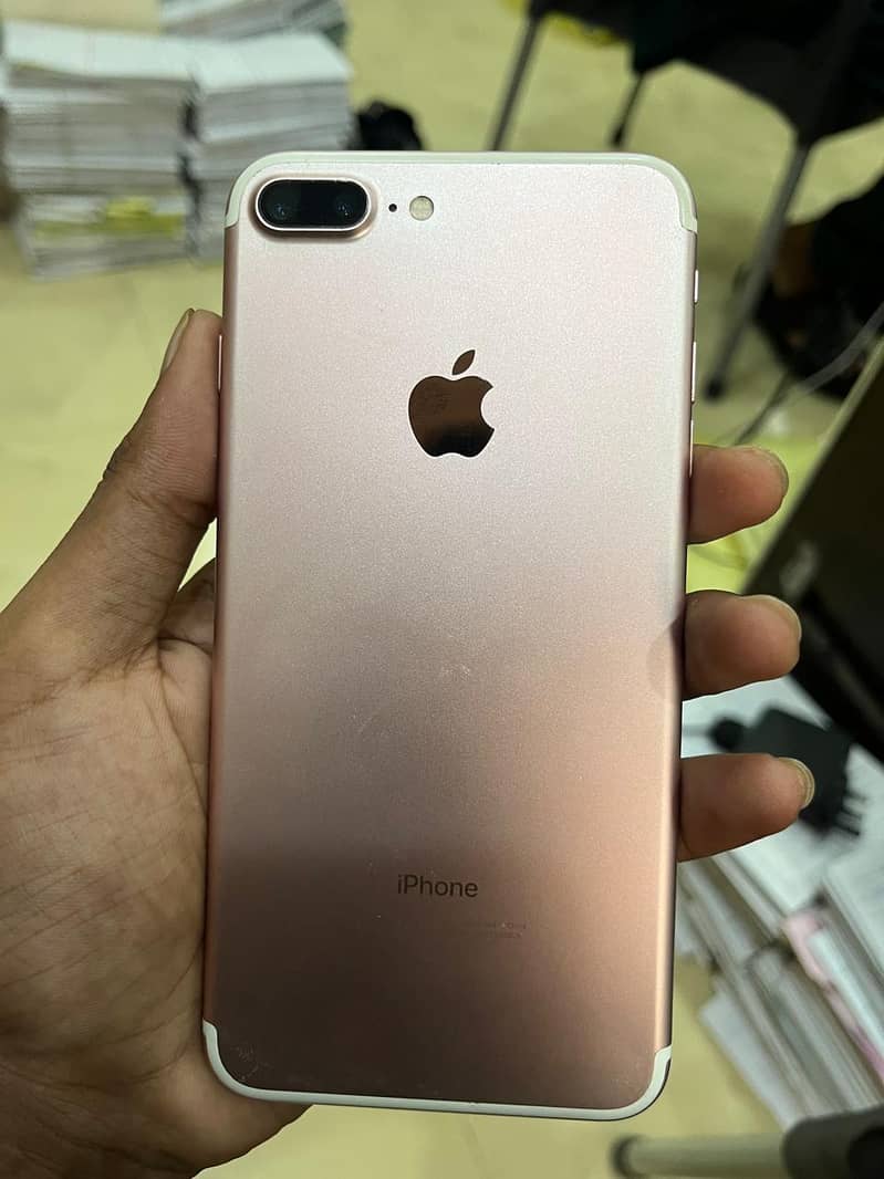 Apple iPhone 7 Plus 4